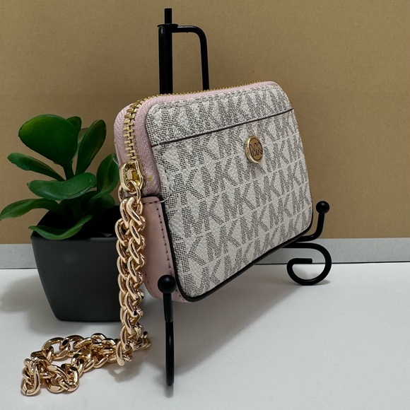 Michael Kors Card Holder - Picture 2 of 8